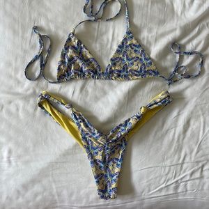 Frankies Bikinis Set